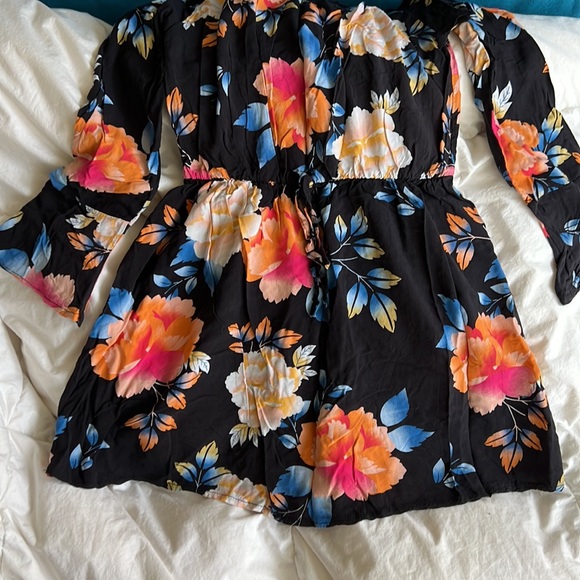 Gorgeous Floral Dress ÖFORI FASHION Size XS-S - Picture 2 of 7